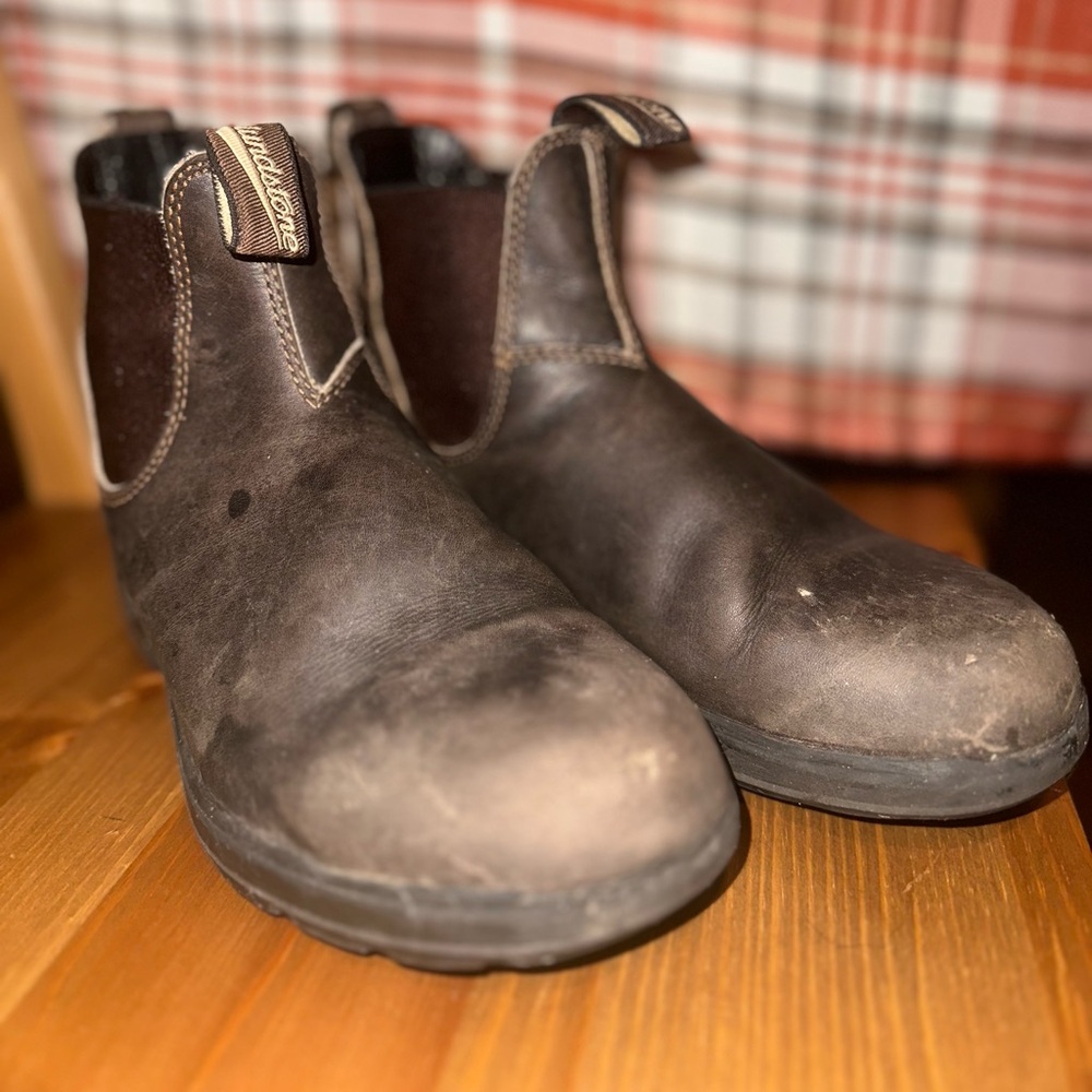 Blundstone Women’s Dark Brown Leather Boots